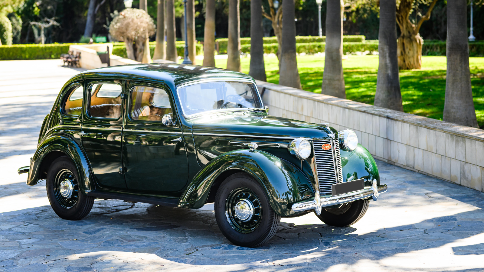 Austin A16 1947 exterior